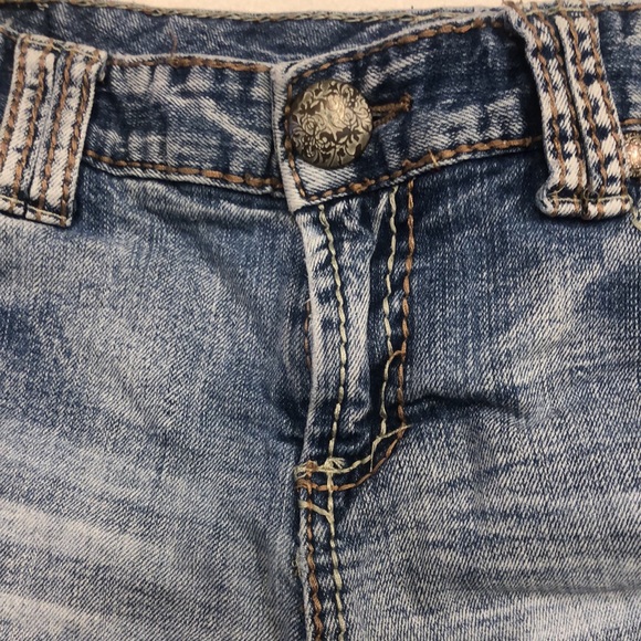 Distressed Jean Shorts Size 9/10 - Picture 10 of 10